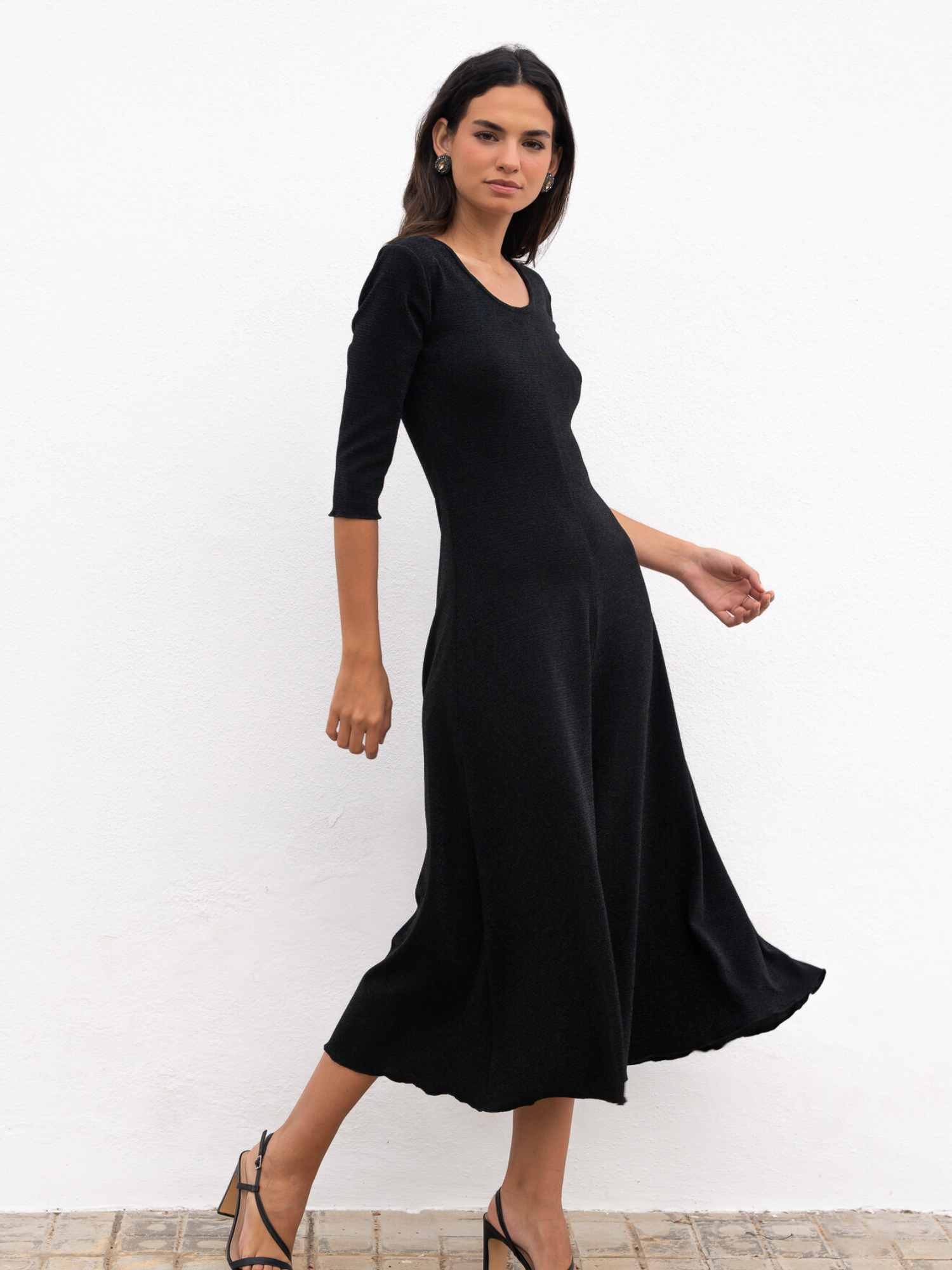Vestido negro punto de lurex con textura