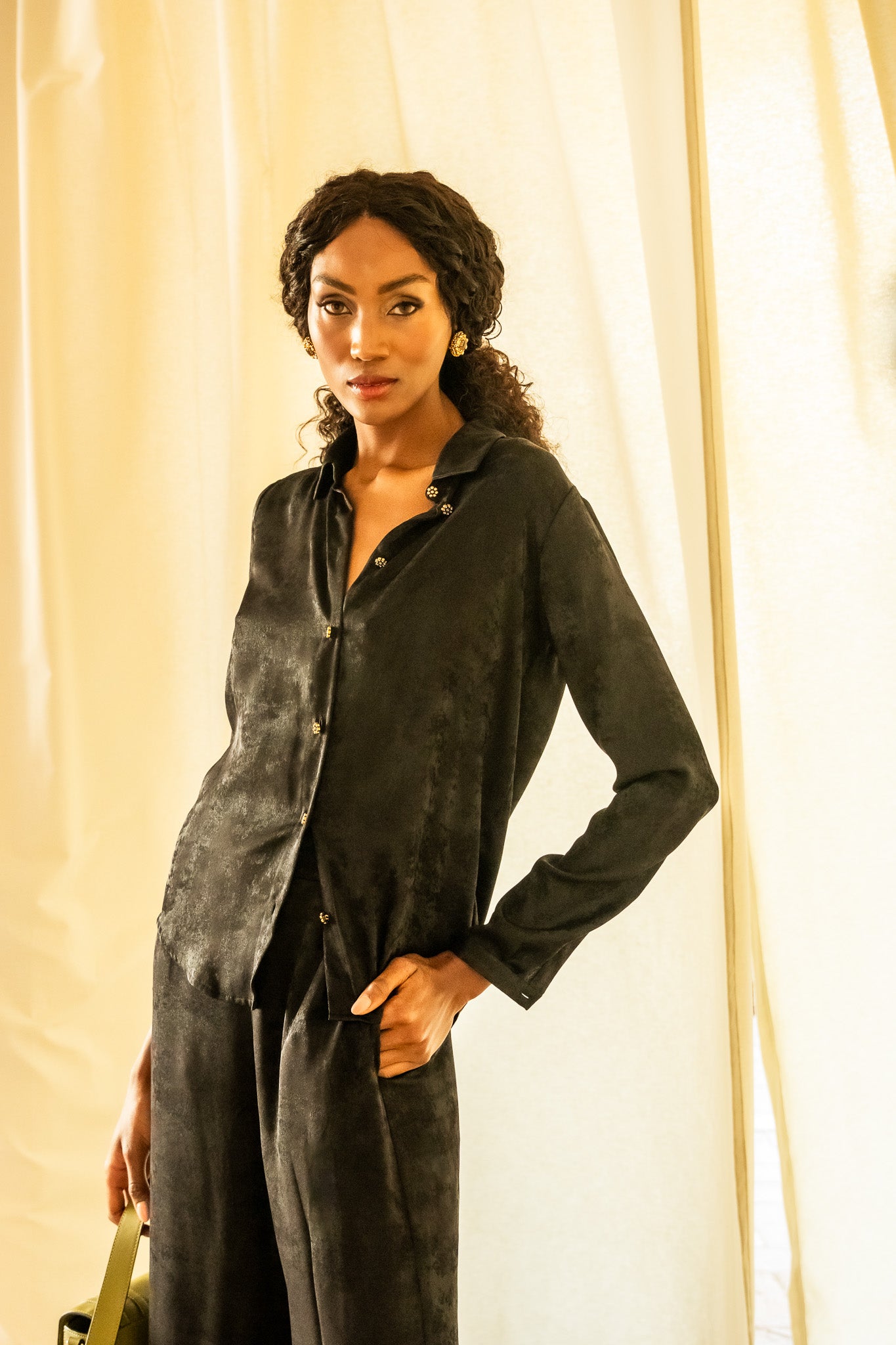 Camisa negra textura